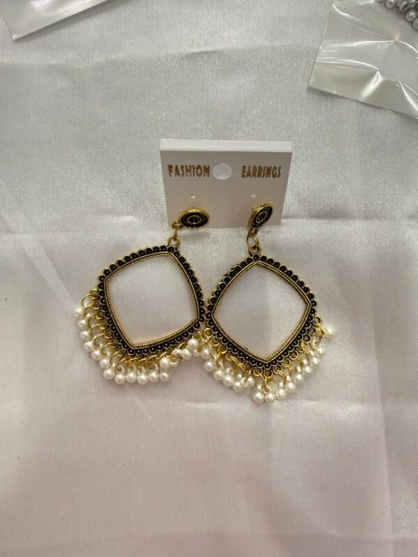 Square Golden With Pearls