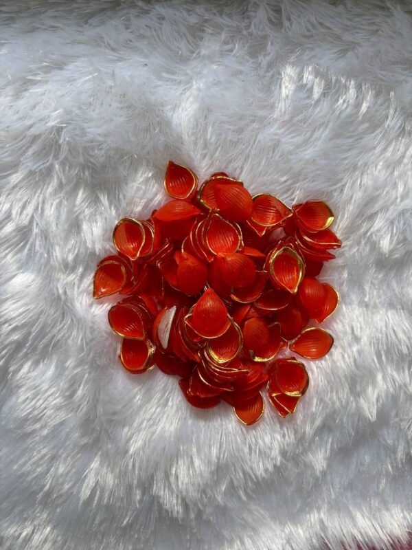 Red Leaf Beads ( 20 Pcs )