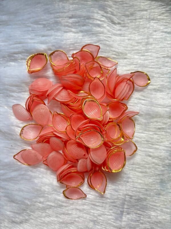 Peach Leaf Beads ( 20 Pcs )