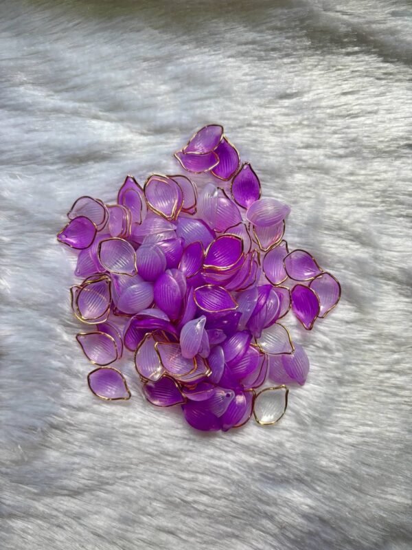 Purple Leaf Beads ( 20 Pcs )